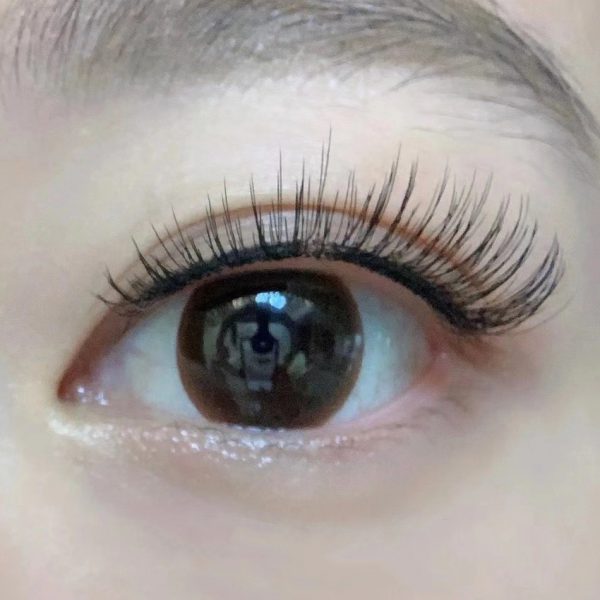 MLEN Soft Magnetic Eyelash Extensions - Hepburn’s Eyeliner Style